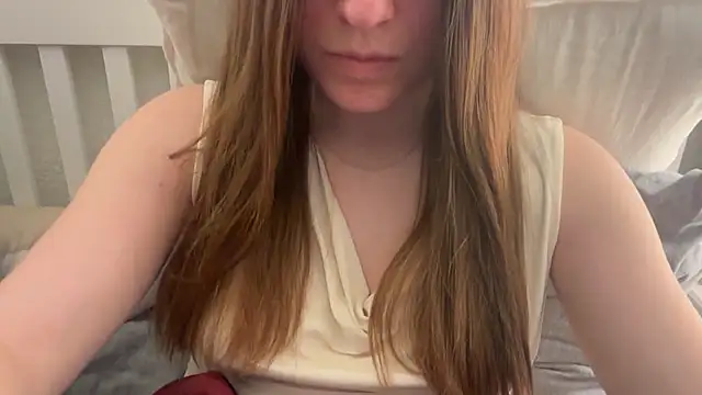 Lucyschickt online show from March 14, 6:46 pm