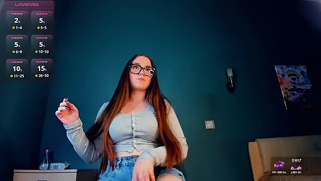 Snapshot of CrissyKales chatting on February 11, 5:07 pm CrissyKales online show from February 11, 5:07 pm