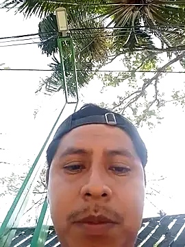 elburrotio online show from April 13, 4:12 pm