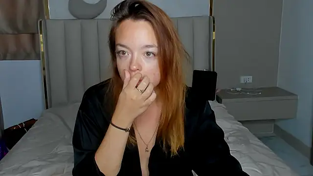 stellaa quenn online show from March 16, 12:17 am