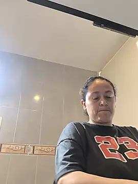 Snapshot of _luisaeliza_ chatting on July 8, 4:55 pm luisaeliza online show from July 8, 4:55 pm