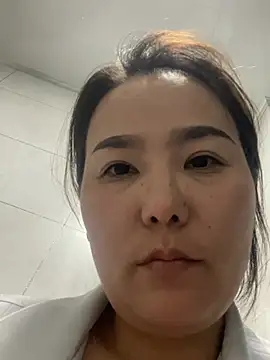 Snapshot of Youyou_12 chatting on February 1, 12:59 pm Youyou 12 online show from February 1, 12:59 pm