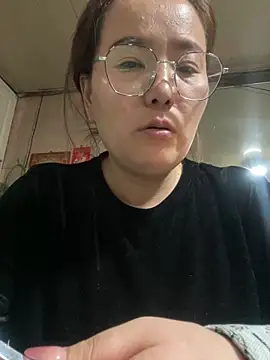 Snapshot of Youyou_12 chatting on February 19, 9:38 am Youyou 12 online show from February 19, 9:38 am