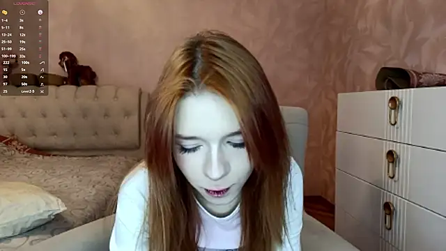 Snapshot of TarynPalek chatting on March 3, 6:41 am TarynPalek online show from March 3, 6:41 am