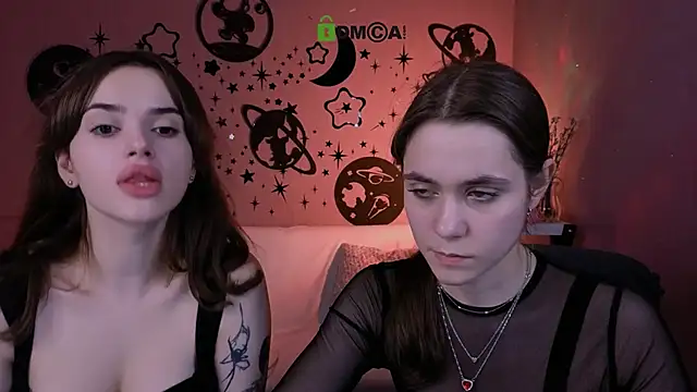 laurenmurrr online show from April 4, 1:08 pm