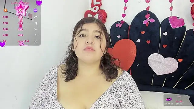 dahlialee online show from February 16, 12:12 pm