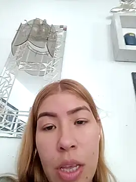 maddie-sar online show from March 22, 3:04 pm