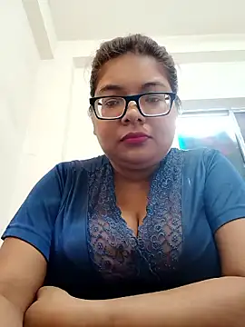 Elie Hallway online show from April 6, 5:30 am