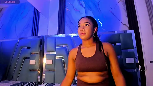 emii brown online show from May 5, 1:35 am