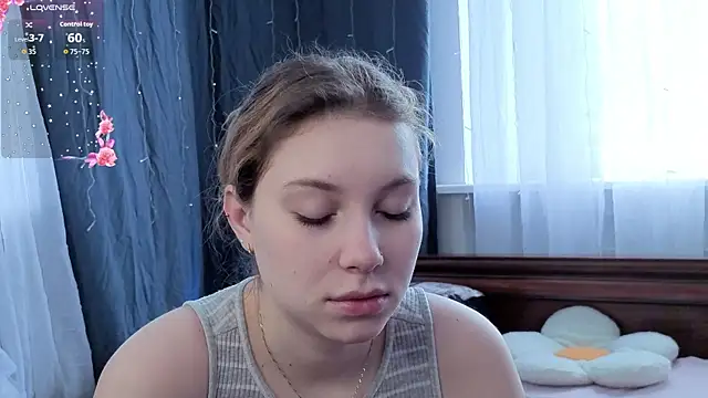 JadwigaTagliavia online show from April 14, 6:19 am