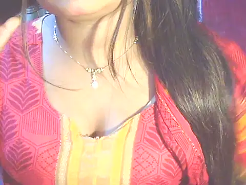 Snapshot of Nusrat_Faria chatting on February 5, 6:01 pm Nusrat Faria online show from February 5, 6:01 pm