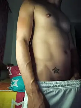 Snapshot of logan-31 chatting on February 3, 6:51 am logan-31 online show from February 3, 6:51 am