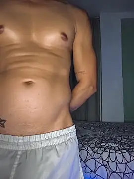 Snapshot of logan-31 chatting on February 19, 3:57 am logan-31 online show from February 19, 3:57 am