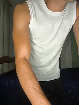 Snapshot of logan-31 chatting on February 24, 3:48 am logan-31 online show from February 24, 3:48 am