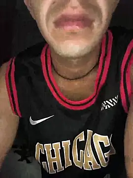 Snapshot of logan-31 chatting on February 27, 3:28 am logan-31 online show from February 27, 3:28 am