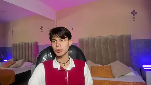 Derek Sinn online show from April 13, 7:41 pm