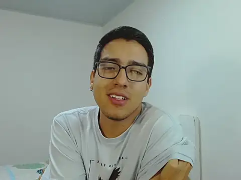 NickFin online show from March 28, 3:39 am