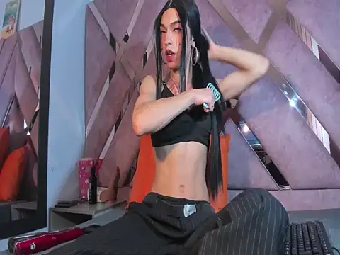 Snapshot of MeghanQueen__ chatting on February 6, 4:17 am MeghanQueen online show from February 6, 4:17 am