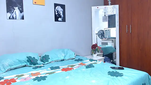 arianna rossi11 online show from February 28, 11:55 am