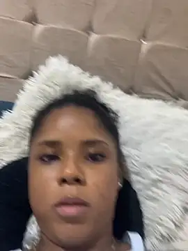 Snapshot of LIA_PARKERR chatting on February 24, 12:19 am LIA PARKERR online show from February 24, 12:19 am