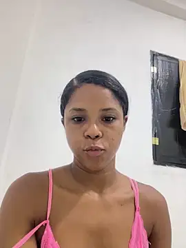 LIA PARKERR online show from April 11, 2:27 am