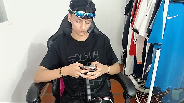 BOY 0914 online show from March 8, 6:06 am