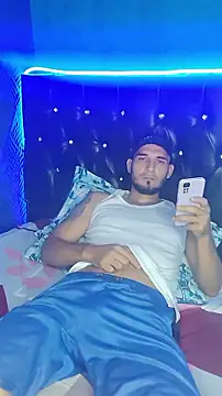 Snapshot of junior_men22 chatting on February 6, 11:57 am junior men22 online show from February 6, 11:57 am