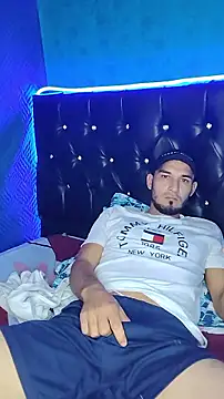 Snapshot of junior_men22 chatting on February 7, 12:20 pm junior men22 online show from February 7, 12:20 pm