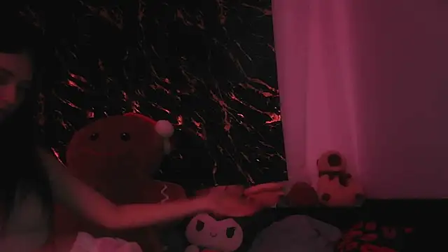 karlaluuvv online show from March 21, 5:27 pm