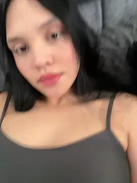 Malory Saenzz online show from May 5, 8:50 pm