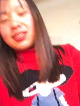 Snapshot of honeyyy110 chatting on February 3, 5:16 am honeyyy110 online show from February 3, 5:16 am