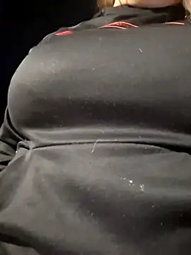 Snapshot of tuhardsexy chatting on May 1, 1:54 am tuhardsexy online show from May 1, 1:54 am