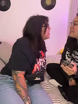 Snapshot of KittyTatts chatting on March 4, 3:12 am KittyTatts online show from March 4, 3:12 am