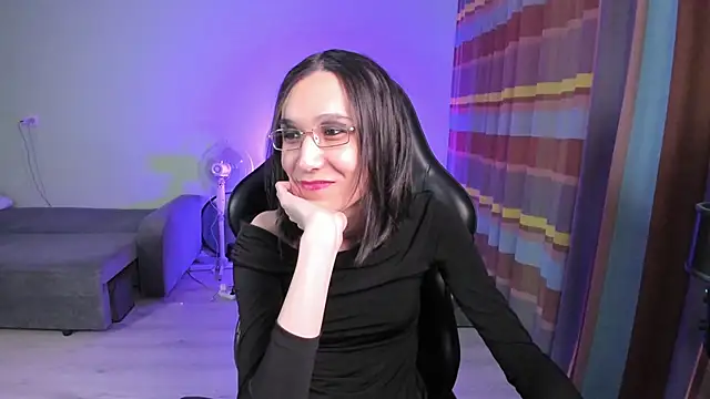 Snapshot of alison_marlowe chatting on March 11, 8:04 pm alison marlowe online show from March 11, 8:04 pm
