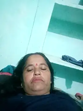 Snapshot of Gudid209896 chatting on February 9, 9:30 pm Gudid209896 online show from February 9, 9:30 pm