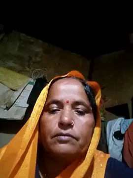 Snapshot of Gudid209896 chatting on February 11, 10:04 pm Gudid209896 online show from February 11, 10:04 pm