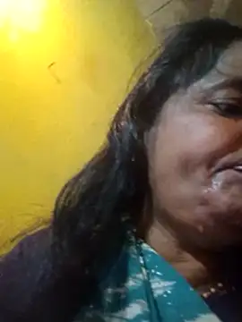 Snapshot of Gudid209896 chatting on February 14, 9:28 am Gudid209896 online show from February 14, 9:28 am