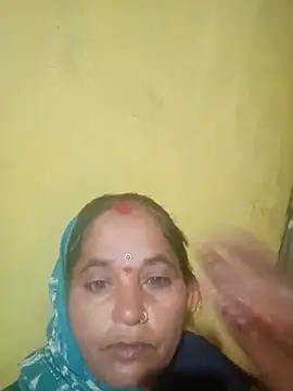 Snapshot of Gudid209896 chatting on February 19, 10:50 pm Gudid209896 online show from February 19, 10:50 pm