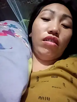 hot-luna- online show from April 12, 10:04 pm