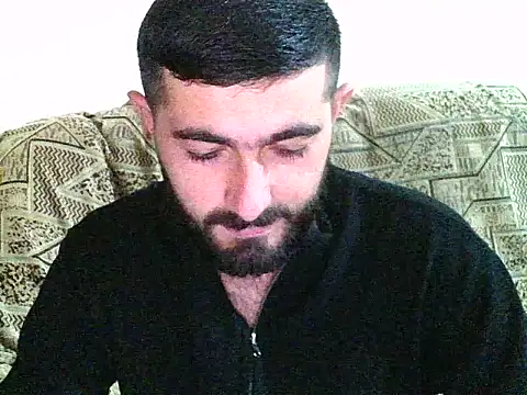 Snapshot of vgrr45534a chatting on February 12, 3:45 am vgrr45534a online show from February 12, 3:45 am