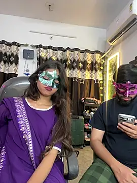 Snapshot of pooja_sexy79 chatting on June 5, 8:03 pm pooja sexy79 online show from June 5, 8:03 pm