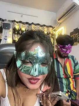 Snapshot of pooja_sexy79 chatting on June 19, 3:27 pm pooja sexy79 online show from June 19, 3:27 pm