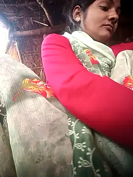 Hotty raghni online show from February 20, 3:25 am