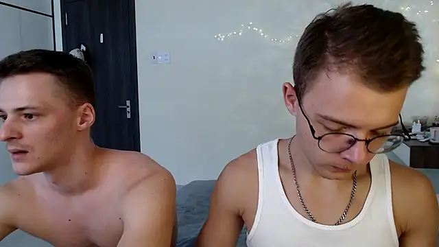 NikiKerryCum online show from June 26, 3:33 am