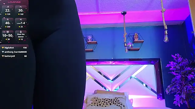 Ladyy brownn online show from March 5, 11:28 am