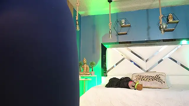 Ladyy brownn online show from March 17, 11:57 am