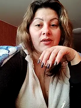 Snapshot of Soli9999 chatting on February 3, 6:40 am Soli9999 online show from February 3, 6:40 am