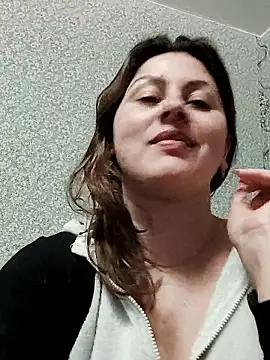 Snapshot of Soli9999 chatting on February 11, 4:45 pm Soli9999 online show from February 11, 4:45 pm