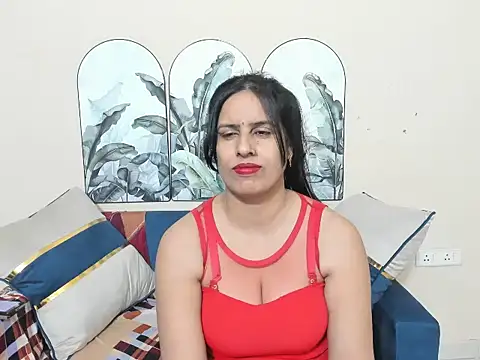 Snapshot of sara_conorr chatting on May 8, 3:45 am sara conorr online show from May 8, 3:45 am