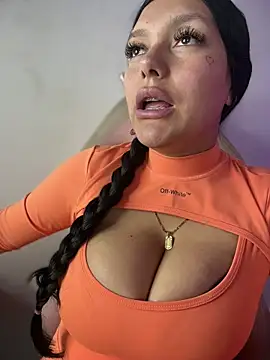 Snapshot of Miia__Taylor chatting on February 26, 2:54 am Miia Taylor online show from February 26, 2:54 am